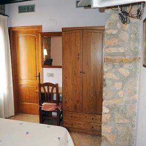 Habitación Estándar con 2 Camas Individuales